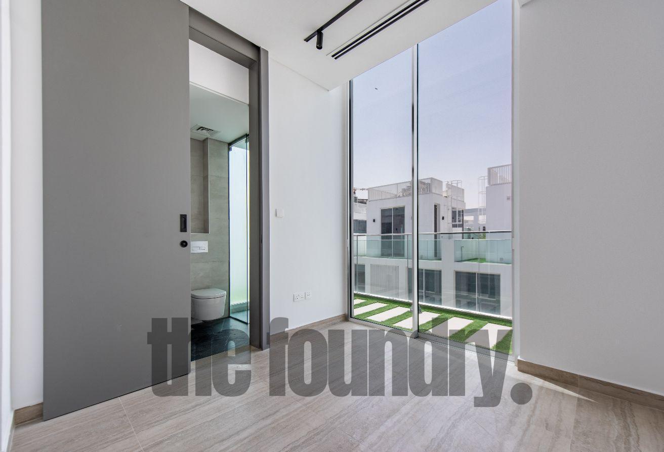 Brand New Urban Townhouse with Rooftop Pool photo 23