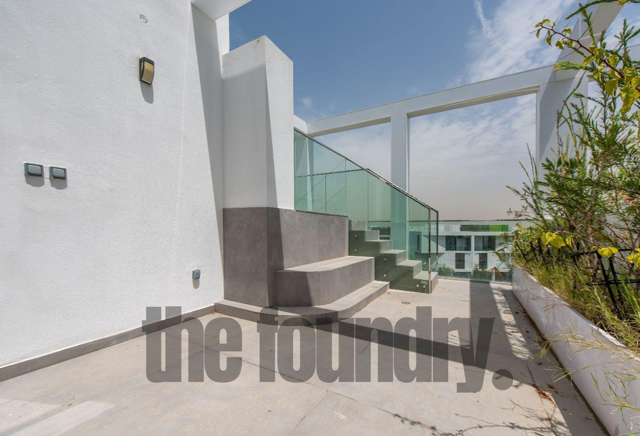 Brand New Urban Townhouse with Rooftop Pool photo 25