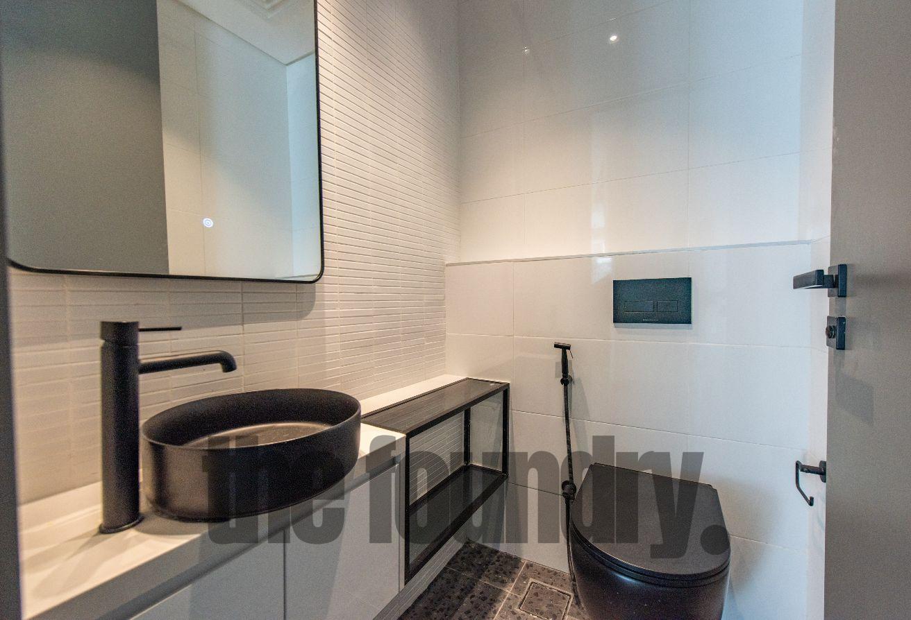 Brand New Urban Townhouse with Rooftop Pool photo 9