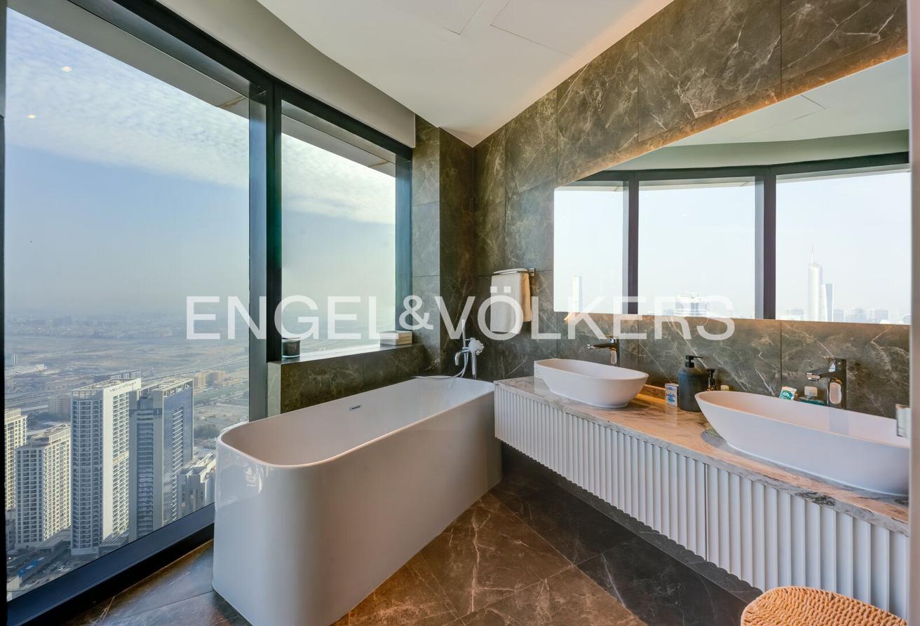 Luxury Living I Exclusive I Furnished I Sea view photo 6