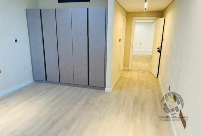 70295370 - صورة العقار 2