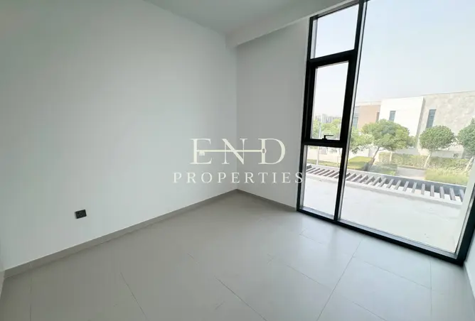 154594359 - Property Image 3
