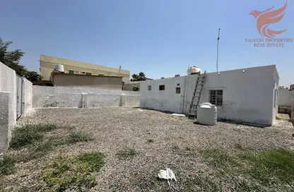 Villa - 3 Bedrooms - 1 Bathroom for rent in Concorde Building 1 - Al Mamourah - Ras Al Khaimah
