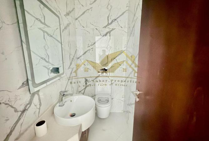 98238939 - Property Image 3