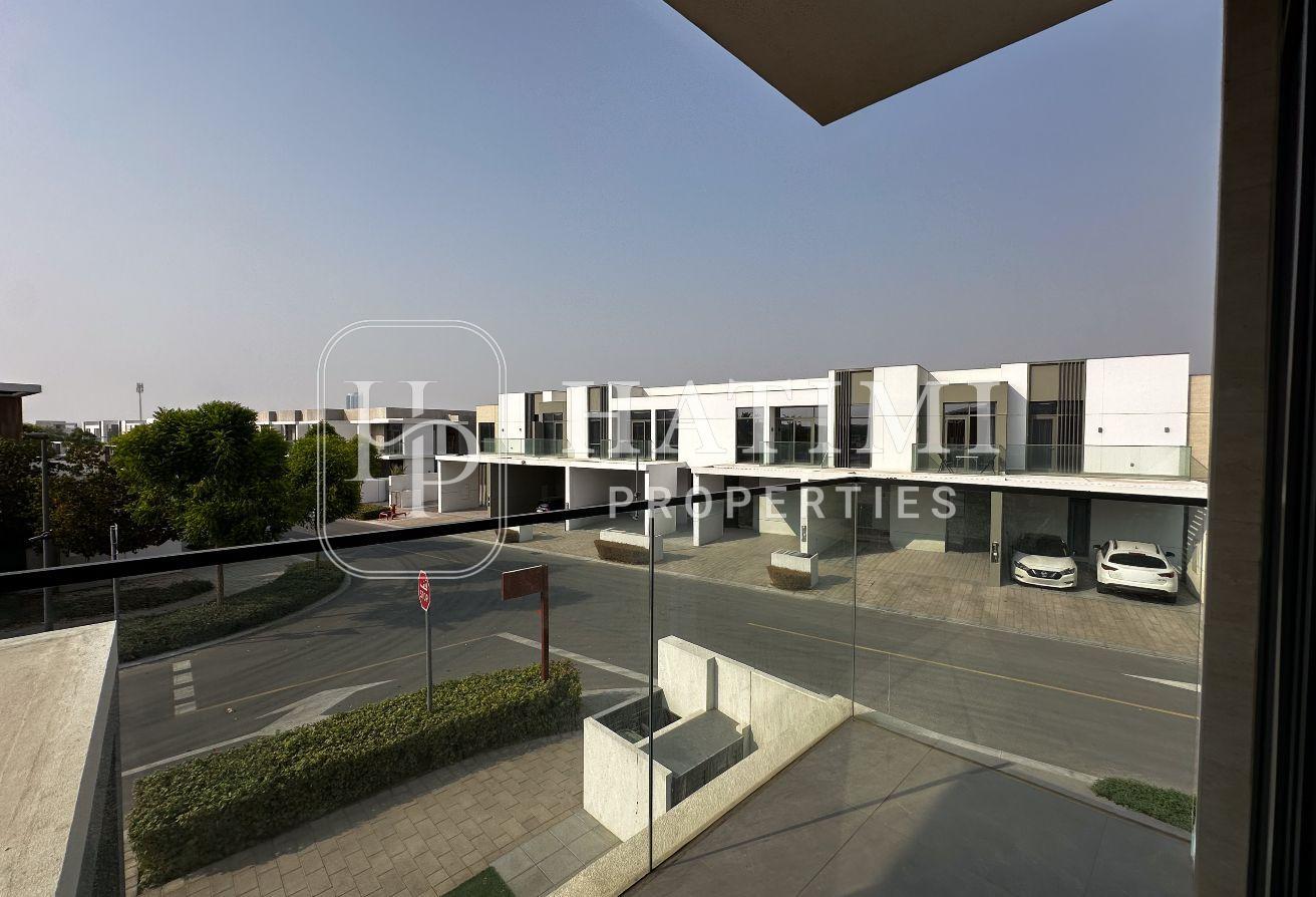 Single Row | Corner Townhouse | Ready to View photo 7