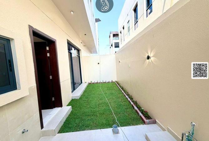 114606202 - Property Image 2