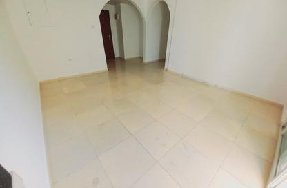Apartment - 2 Bedrooms - 2 Bathrooms for rent in Fire Station Road - Muwaileh - Sharjah