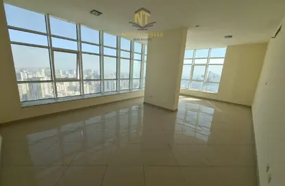 Penthouse - 4 Bedrooms - 7 Bathrooms for sale in Al Majaz 1 - Al Majaz - Sharjah
