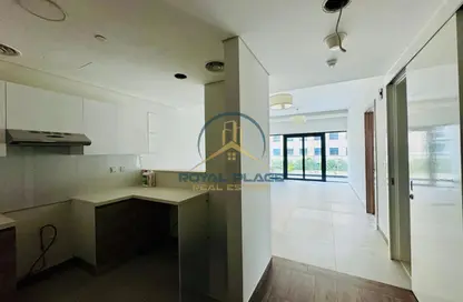 Apartment - 1 Bedroom - 2 Bathrooms for rent in SOL Bay - Business Bay - Dubai Apartment - 1 Bedroom - 2 Bathrooms for rent in SOL Bay - Business Bay - Dubai