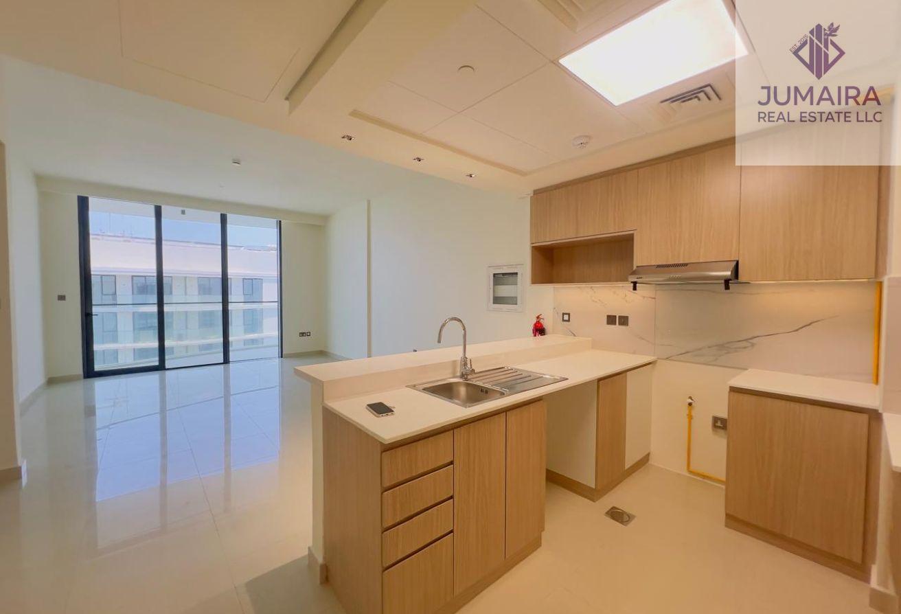High Floor 1BR/Sale with Abundant Natural Sunlight