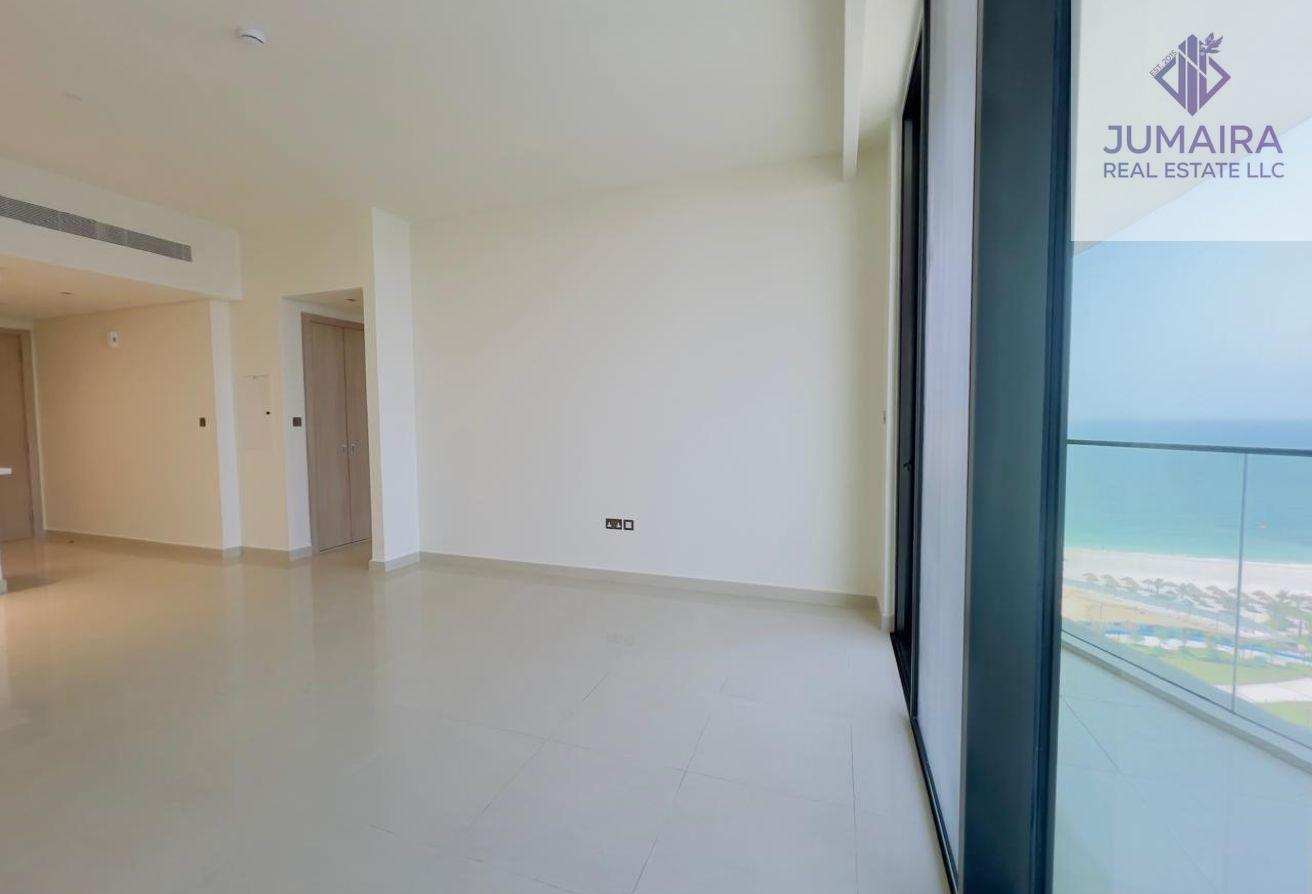 High Floor 1BR/Sale with Abundant Natural Sunlight