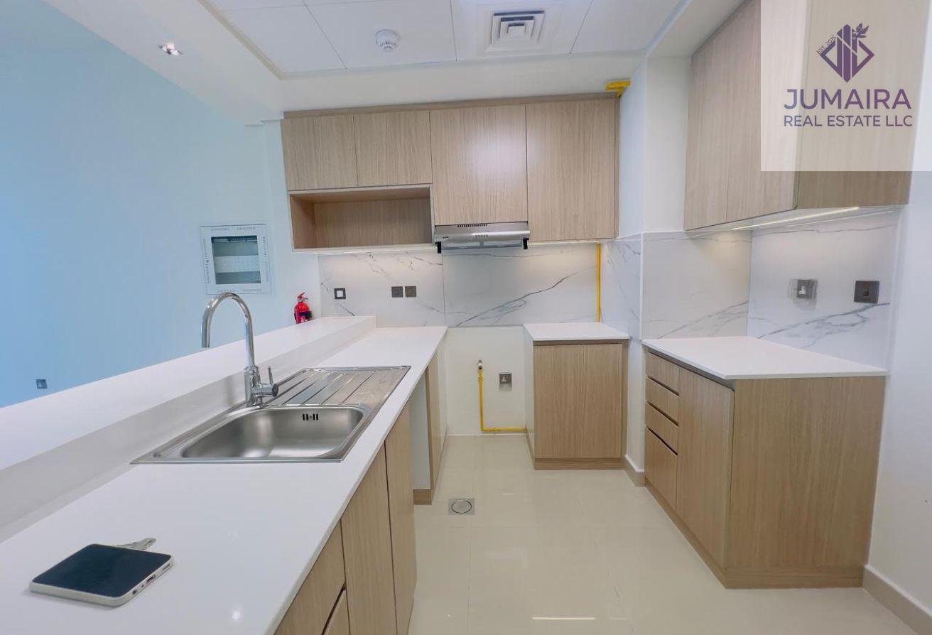 High Floor 1BR/Sale with Abundant Natural Sunlight