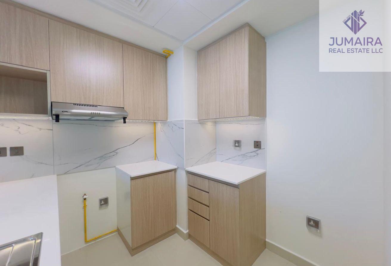 High Floor 1BR/Sale with Abundant Natural Sunlight