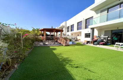 Villa - 4 Bedrooms - 5 Bathrooms for rent in Redwoods - Yas Acres - Yas Island - Abu Dhabi