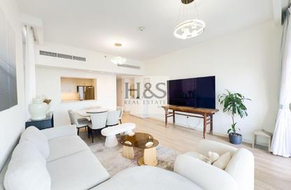 Apartment - 2 - 3 for rent in Boulevard Crescent Tower 1 - BLVD Crescent - Downtown Dubai - Dubai