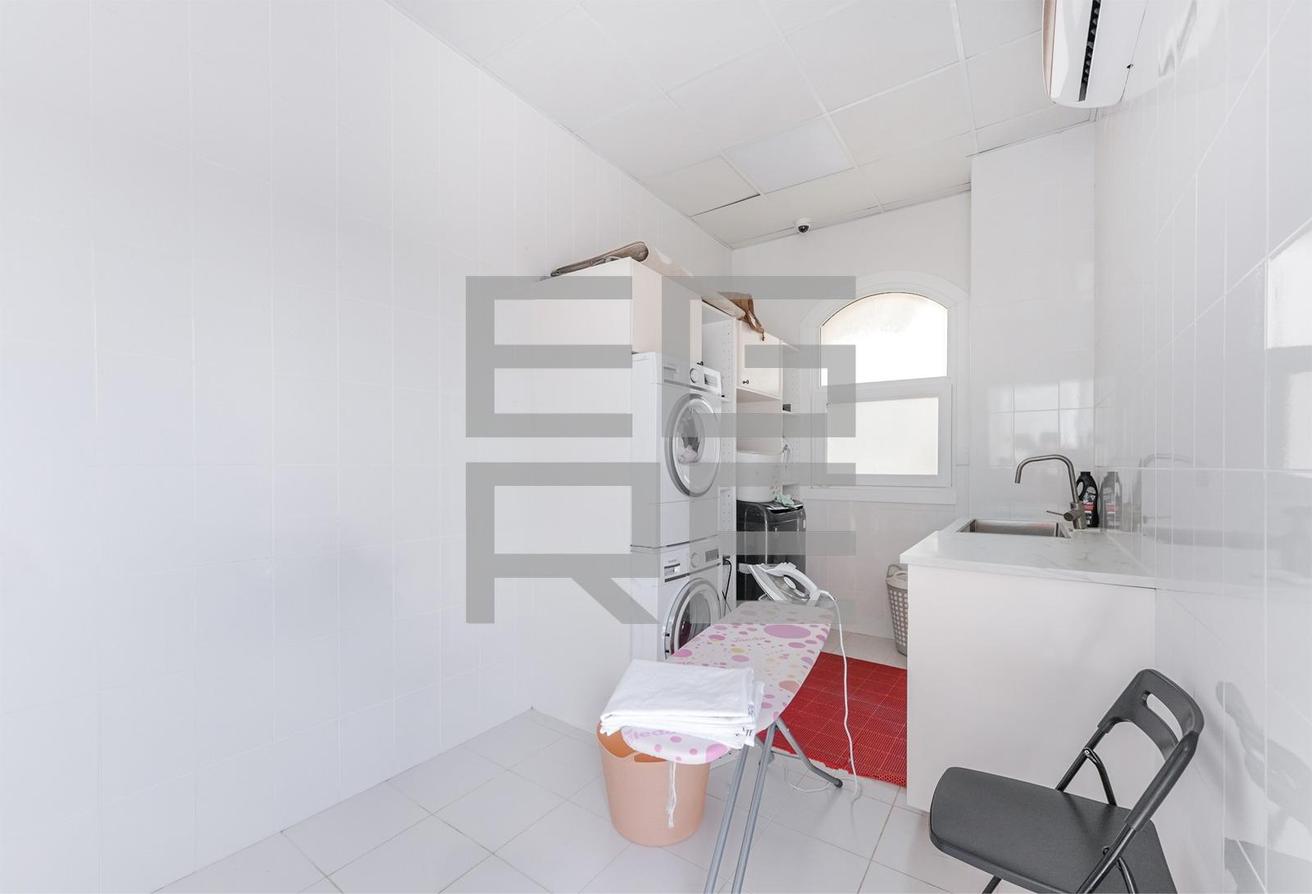 Spacious 8BR villa | G+2 | Majlis | Al Aweer 1 photo 28
