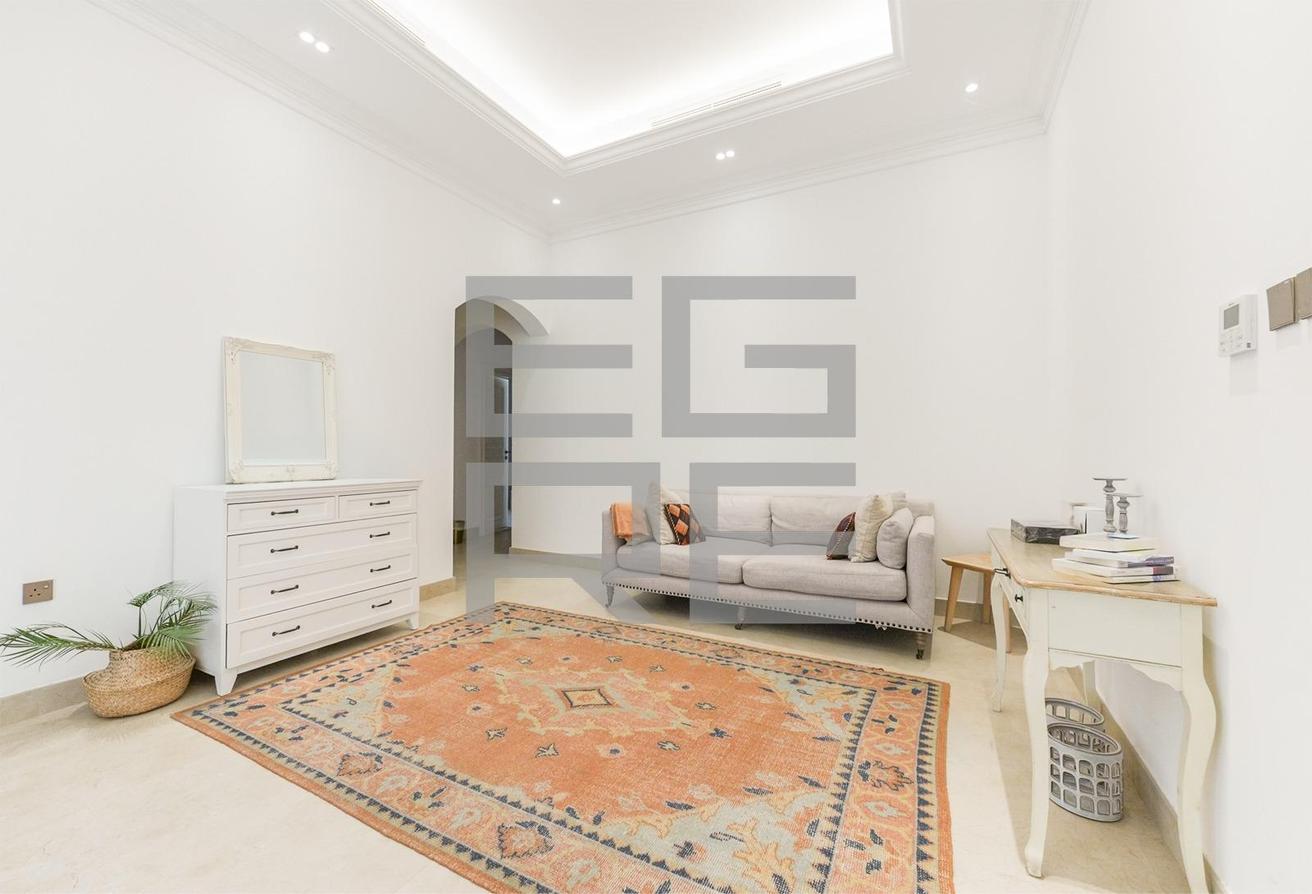 Spacious 8BR villa | G+2 | Majlis | Al Aweer 1 photo 14