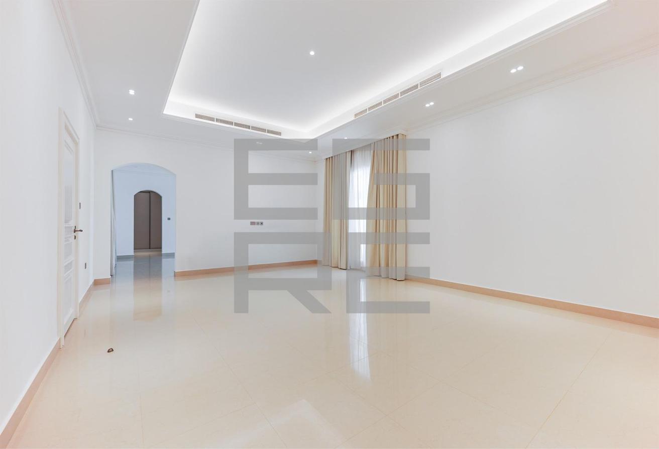 Spacious 8BR villa | G+2 | Majlis | Al Aweer 1 photo 19