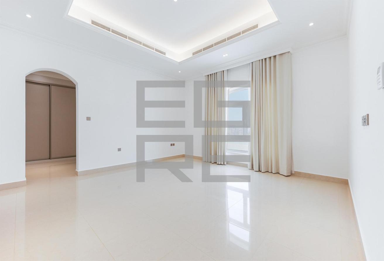 Spacious 8BR villa | G+2 | Majlis | Al Aweer 1 photo 16