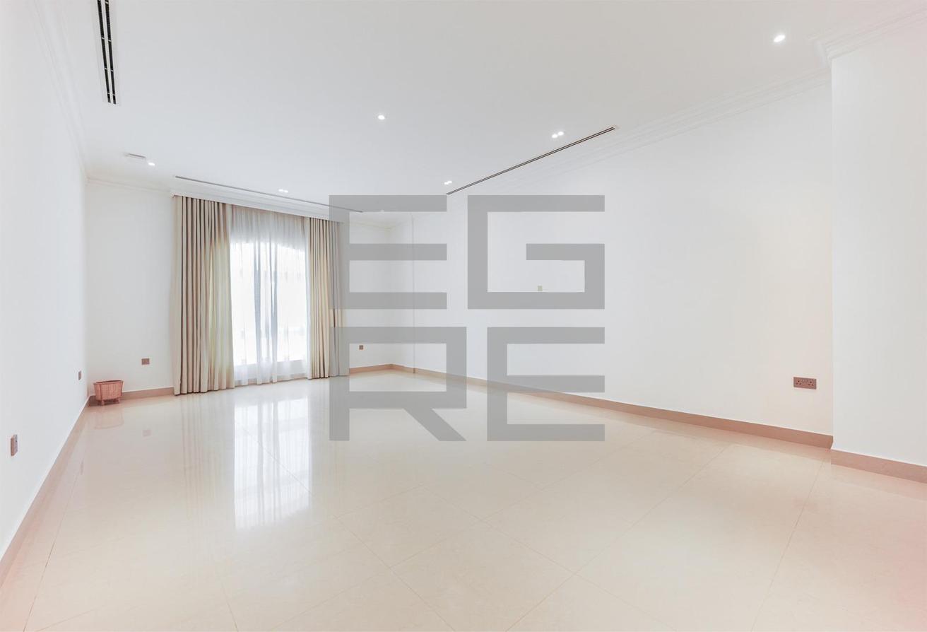 Spacious 8BR villa | G+2 | Majlis | Al Aweer 1 photo 26