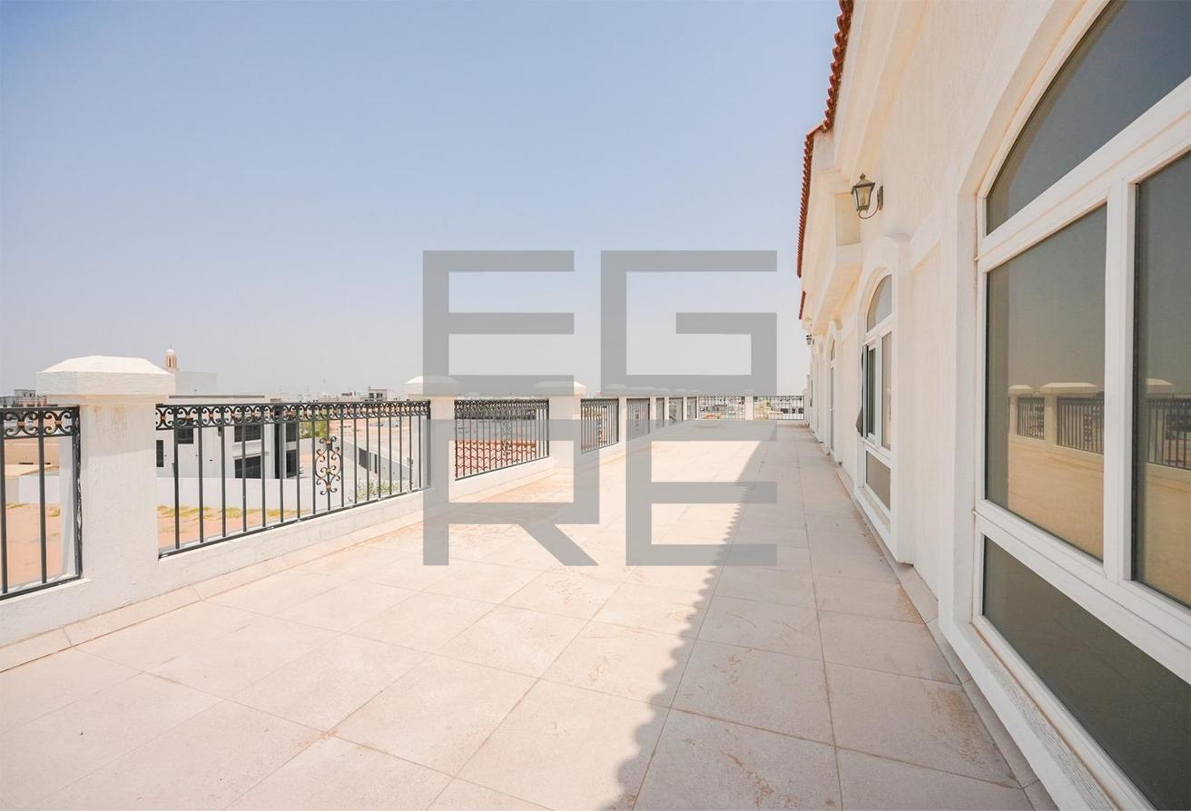 Spacious 8BR villa | G+2 | Majlis | Al Aweer 1 photo 9