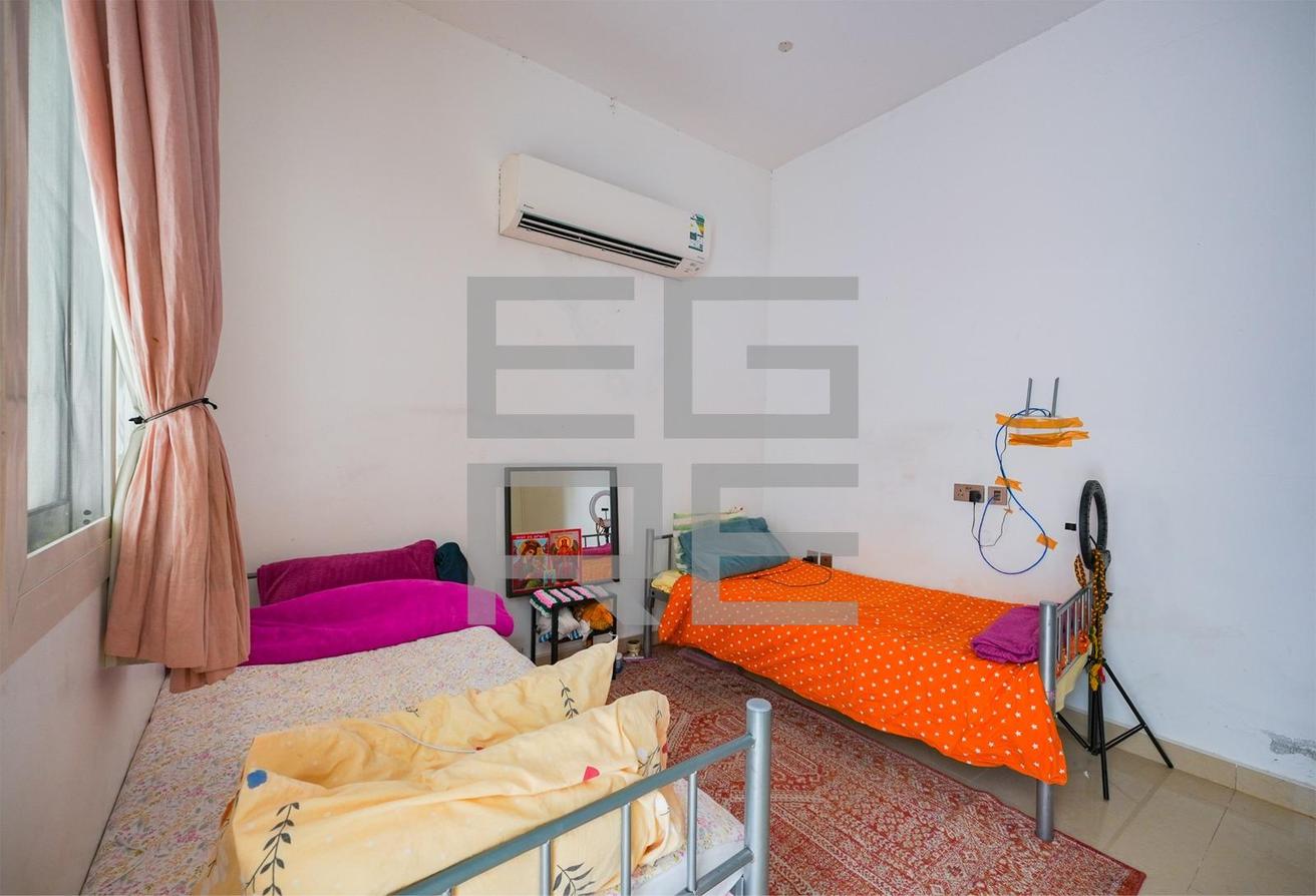 Spacious 8BR villa | G+2 | Majlis | Al Aweer 1 photo 15