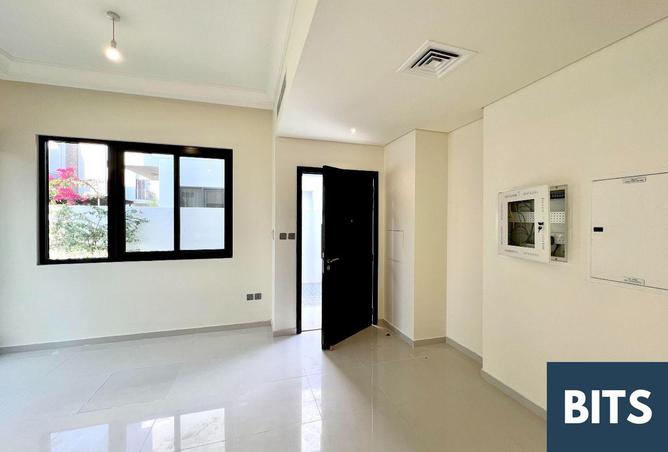 67441053 - Property Main Image