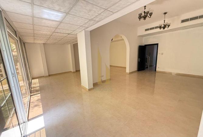 53985922 - Property Image 3