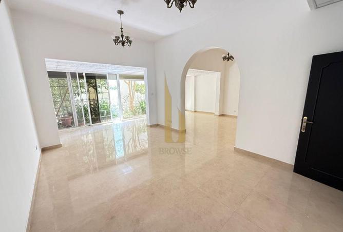 53985922 - Property Image 2