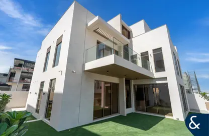 Villa - 5 Bedrooms - 6 Bathrooms for sale in Nad Al Sheba 1 - Nad Al Sheba - Dubai