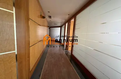 مكتب - 7 غرف نوم - 2 حمامات للايجار في برج علي موسى 1 - المجاز 2 - المجاز - الشارقة