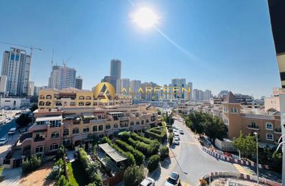 شقة - 2 غرف نوم - 2 حمامات للايجار في بنجاتي كريسنت - منطقة 11 - قرية جميرا الدائرية - دبي