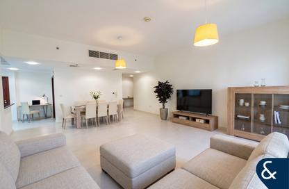 Apartment - 1 - 2 for sale in Shams 1 - Shams - Jumeirah Beach Residence - Dubai