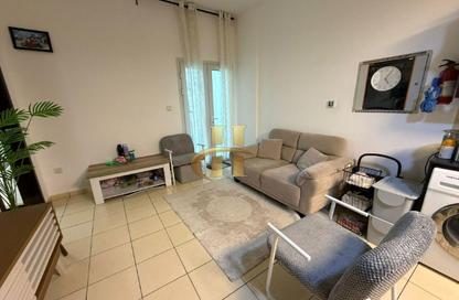 شقة - غرفة نوم - 2 حمامات للبيع في أوتم 1 - شقق الخريف - سيزون كوميونيتي - منطقة 15 - قرية جميرا الدائرية - دبي