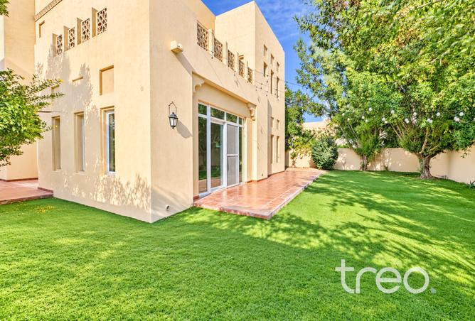 4-bed villa in Al Mahra · Vacant — photo 2