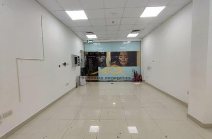 Shop - Studio for rent in Al Souk Al Kabeer - Bur Dubai - Dubai