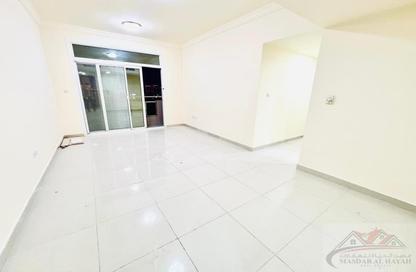 Apartment - 1 Bedroom - 2 Bathrooms for rent in Muwaileh 29 Building - Muwaileh - Sharjah