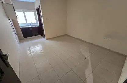 Apartment - Studio - 1 Bathroom for rent in Fire Station Road - Muwaileh - Sharjah