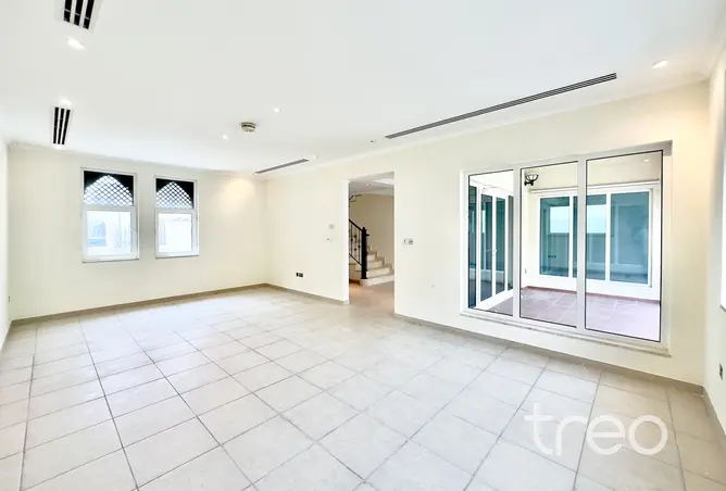 156903016 - Property Image 2