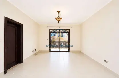 Apartment - 2 Bedrooms - 3 Bathrooms for rent in Reehan 1 - Reehan - Old Town - Downtown Dubai - Dubai
