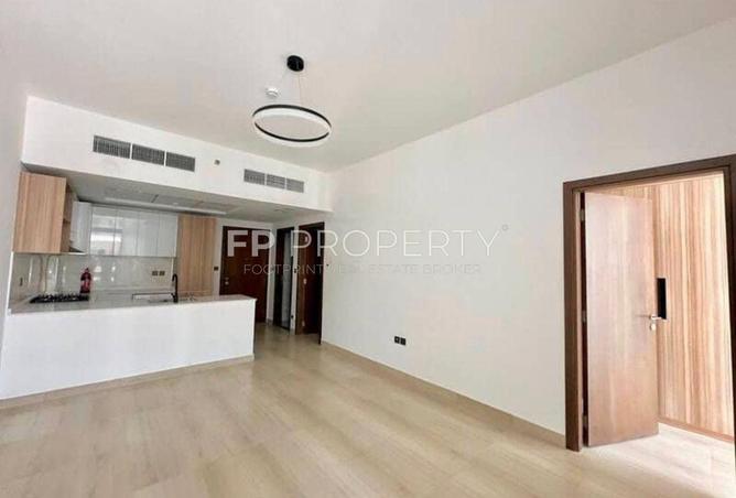 Smart Home / Fully Equipped Kitchen / Luxury Livin