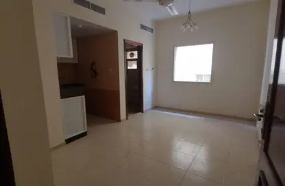 Apartment - Studio - 1 Bathroom for rent in Al Jurf 2 - Al Jurf - Ajman Downtown - Ajman