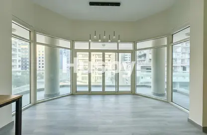 Apartment - 2 Bedrooms - 1 Bathroom for rent in Marina Park - Dubai Marina - Dubai