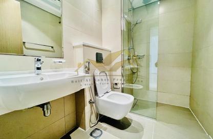 Apartment - 1 Bedroom - 2 Bathrooms for rent in Jumeirah Garden City - Al Satwa - Dubai