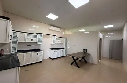 فيلا - 3 غرف نوم - 4 حمامات للايجار في الرفاع - رأس الخيمة