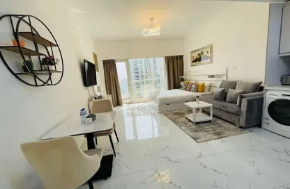 Apartment - 1 Bathroom for sale in Burj Al Nujoom - Downtown Dubai - Dubai