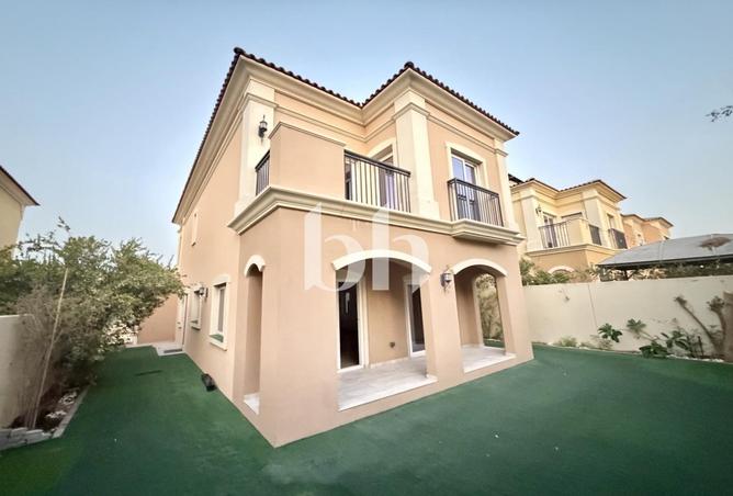 Standalone Villa | Unfurnished | Landscaped photo 2