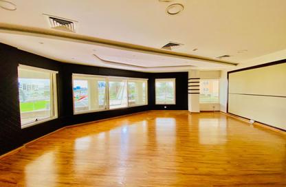 Office Space - Studio - 2 for rent in Al Etihad Building - Port Saeed - Deira - Dubai Office Space - Studio - 2 for rent in Al Etihad Building - Port Saeed - Deira - Dubai