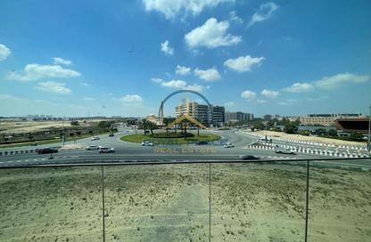 Apartment - 2 Bedrooms - 3 Bathrooms for rent in The Edge - Dubai Investment Park 1 (DIP 1) - Dubai Investment Park (DIP) - Dubai