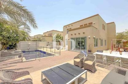 Villa - 4 Bedrooms - 4 Bathrooms for rent in District 7 - Jumeirah Park - Dubai